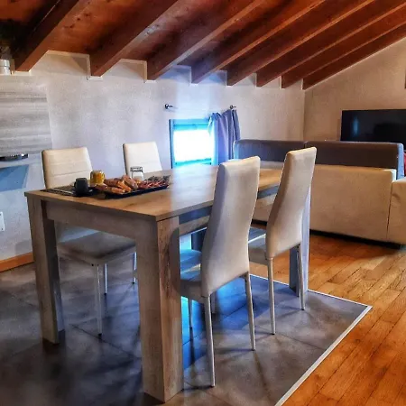 Trento 28 Apartman Parma